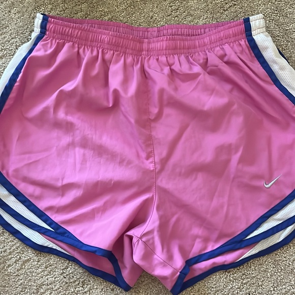 4 pair Nike Tempo shorts. All have liner.  
All in very good condition. - Picture 3 of 12